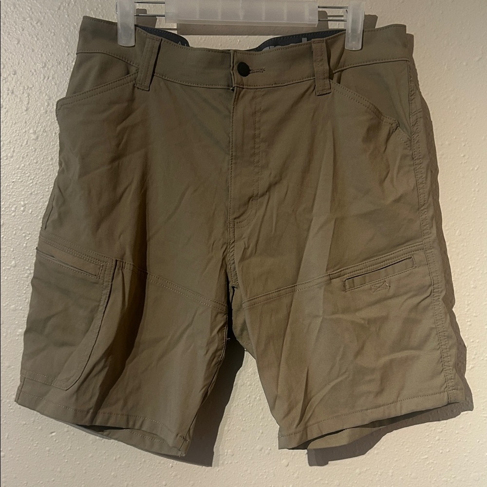 NWOT Mens Wrangler Cargo Shorts